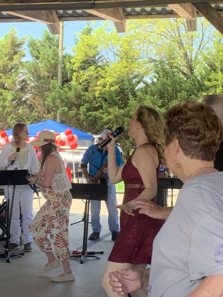 Swingin’ seniors turn out for Alabama Strawberry Festival Senior Day